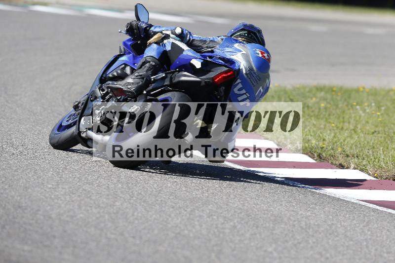 Archiv-2025/48 25.08.2025 Cornu Master School ADR/rot-rouge/0